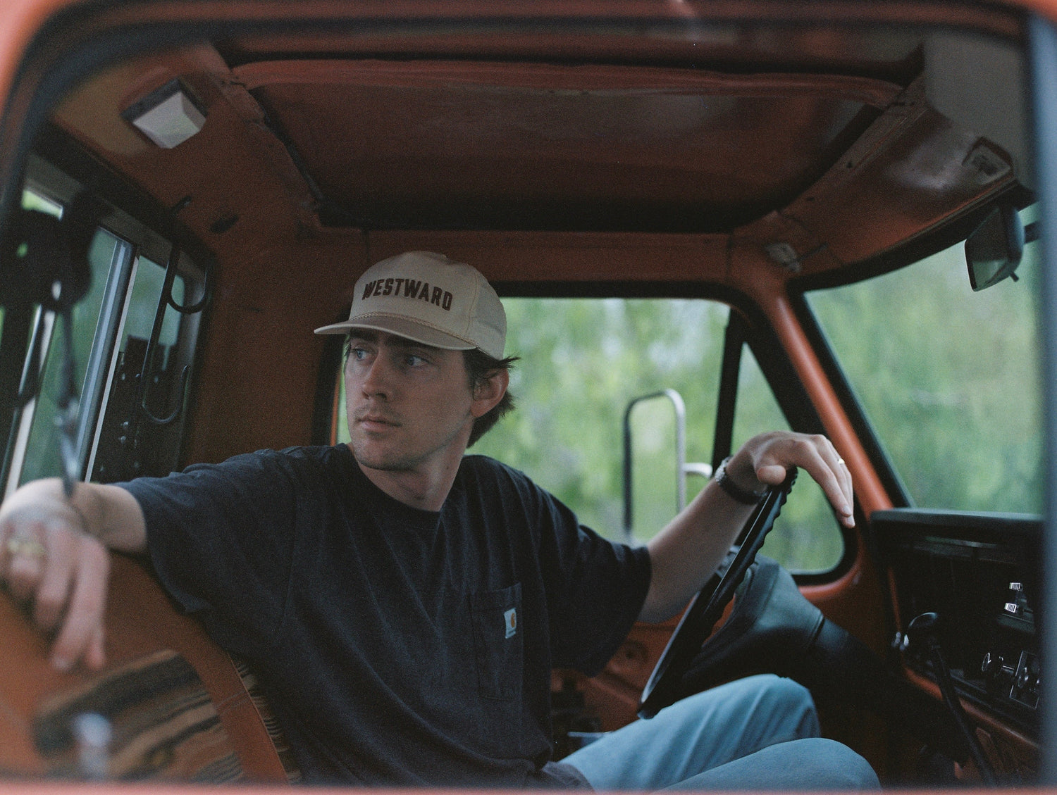 Texas Singer, Songwriter, and Multi-Instrumentalist Dylan Gossett Bringing