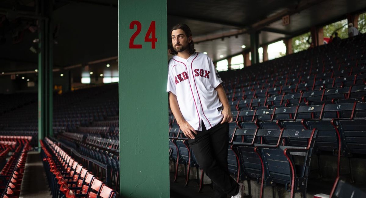 Two-Time Grammy®-Nominated Singer-Songwriter Noah Kahan to Perform Benefit Concert at MGM Music Hall at Fenway on Nov. 20, 2025